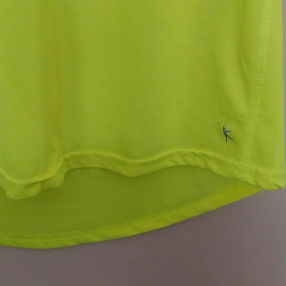 Danskin Now Neon Green Short Sleeves V Neck Semi Fitted Pullover T Shirt Sz M - Picture 2 of 6